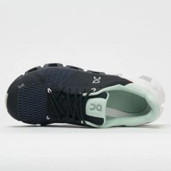 On Running Running Shoes On Cloudflyer Women's Black/White 10 On Running Running Shoes On Cloudflyer Women's Black/White