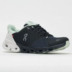 On Running Running Shoes On Cloudflyer Women's Black/White 12 On Running Running Shoes On Cloudflyer Women's Black/White