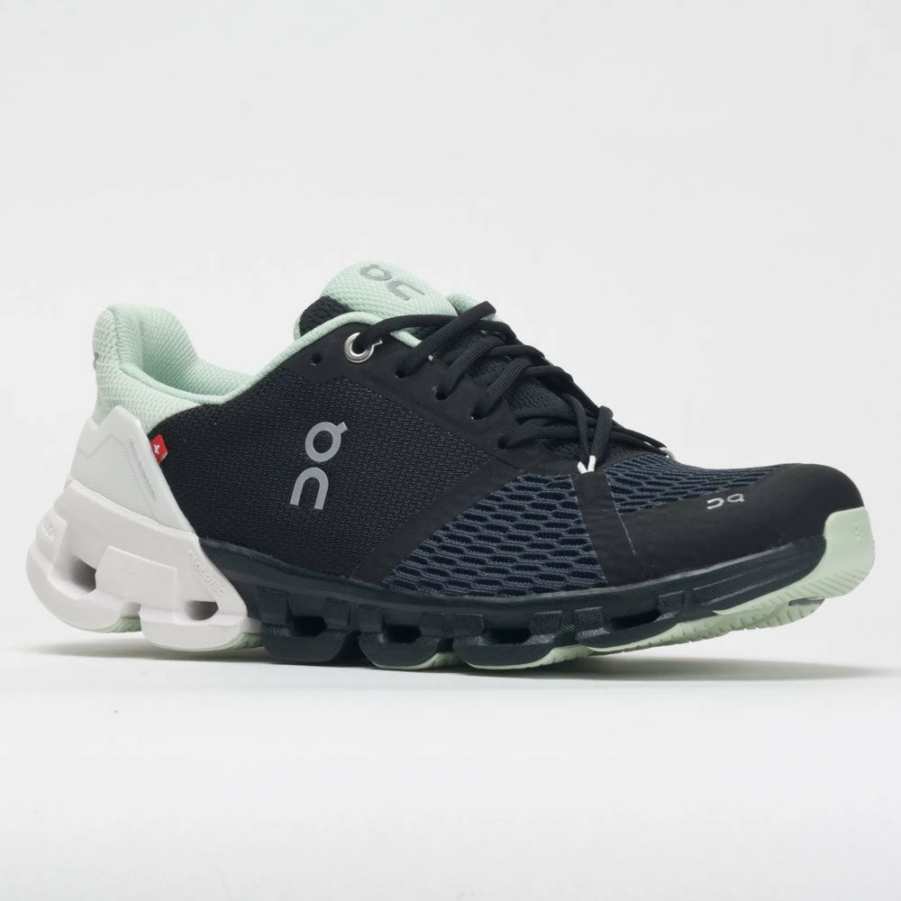 On Running Running Shoes On Cloudflyer Women's Black/White 7 On Running Running Shoes On Cloudflyer Women's Black/White