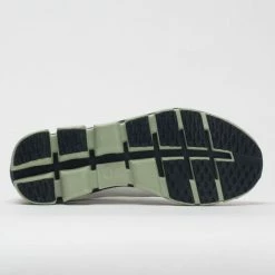 On Running Running Shoes On Cloudflash Women's White/Black