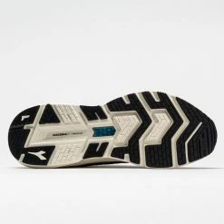 Diadora Mythos Blushield Volo Men's Hip Black/Almond Milk Running Shoes