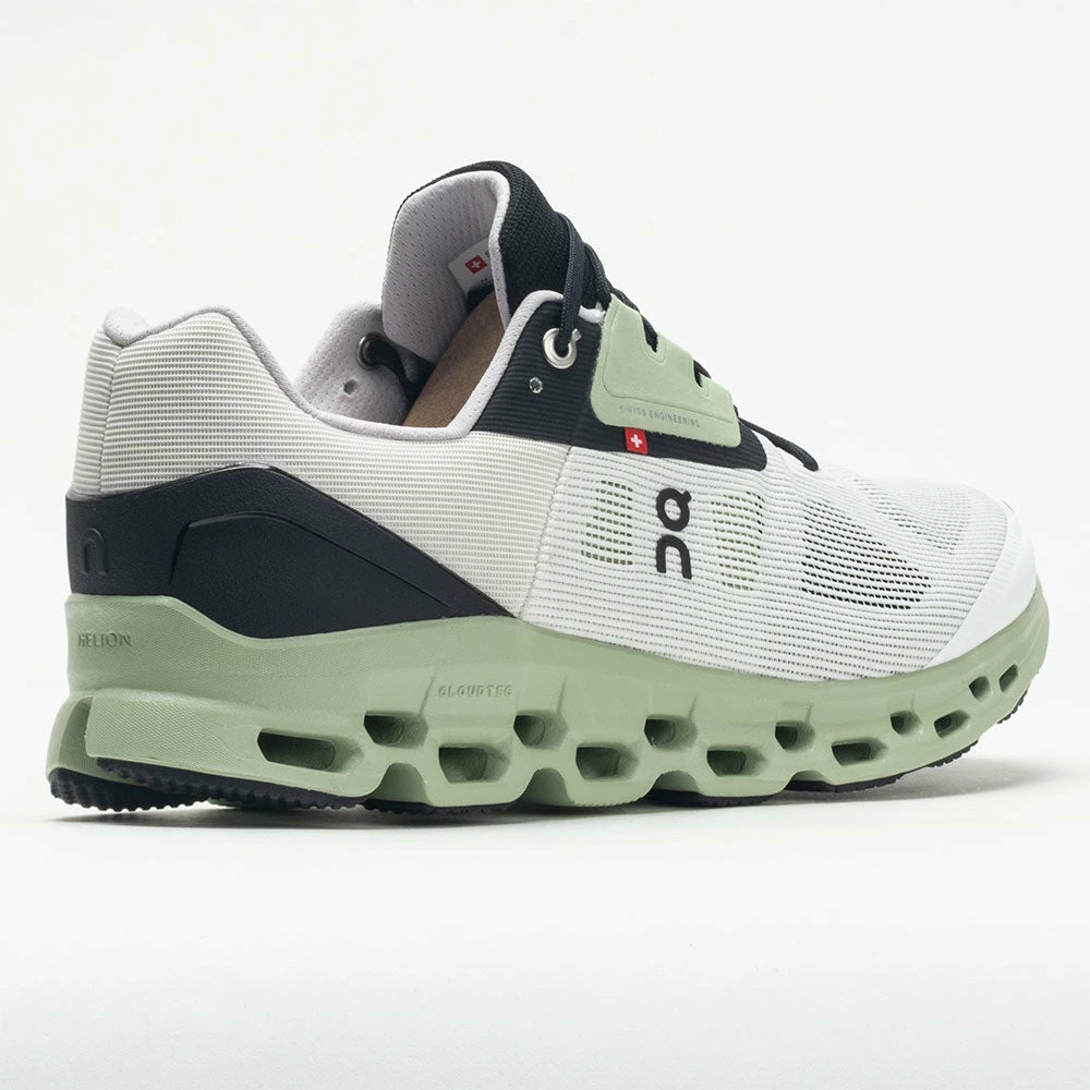 On Running On Cloudstratus Women's White/Black Running Shoes 8 On Running On Cloudstratus Women's White/Black Running Shoes