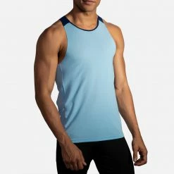 Brooks Atmosphere Singlet Men's (2020) Men's Clothing 13 Brooks Atmosphere Singlet Men's (2020) Men's Clothing