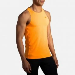 Brooks Atmosphere Singlet Men's (2020) Men's Clothing 15 Brooks Atmosphere Singlet Men's (2020) Men's Clothing