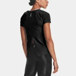 Women's Clothing Under Armour Iso-Chill Run Short Sleeve Women's