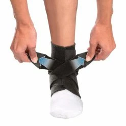 Mueller Sports Medicine Mueller Adjustable Ankle Support