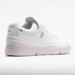 On Running On The Roger Advantage Women's White/Lily