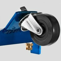 L & M Court Equipment Water Broom Deluxe 9 Jets Tennis Accessories