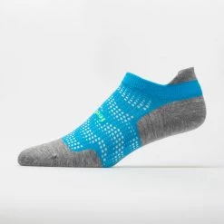 Feetures High Performance Ultra Light Cushion No Show Tab Socks