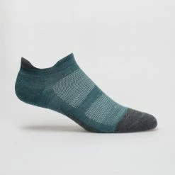 Feetures Merino 10 Ultra Light No Show Tab Socks (Previous Version) 35 Feetures Merino 10 Ultra Light No Show Tab Socks (Previous Version)