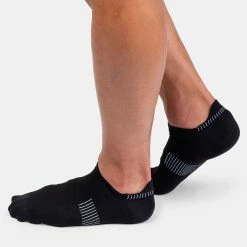 On Running On Ultralight Low Socks Men's 8 On Running On Ultralight Low Socks Men's